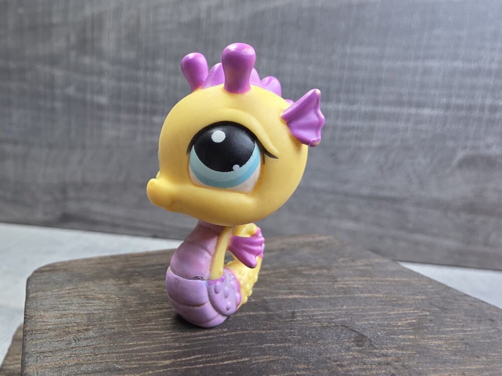 SEAHORSE #426 - Authentic Littlest Pet Shop - Hasbro LPS g58
